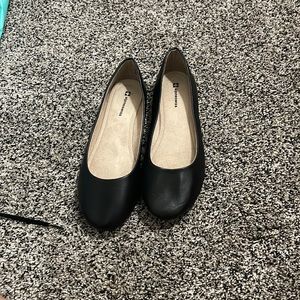 Alpineswiss black dress flats
